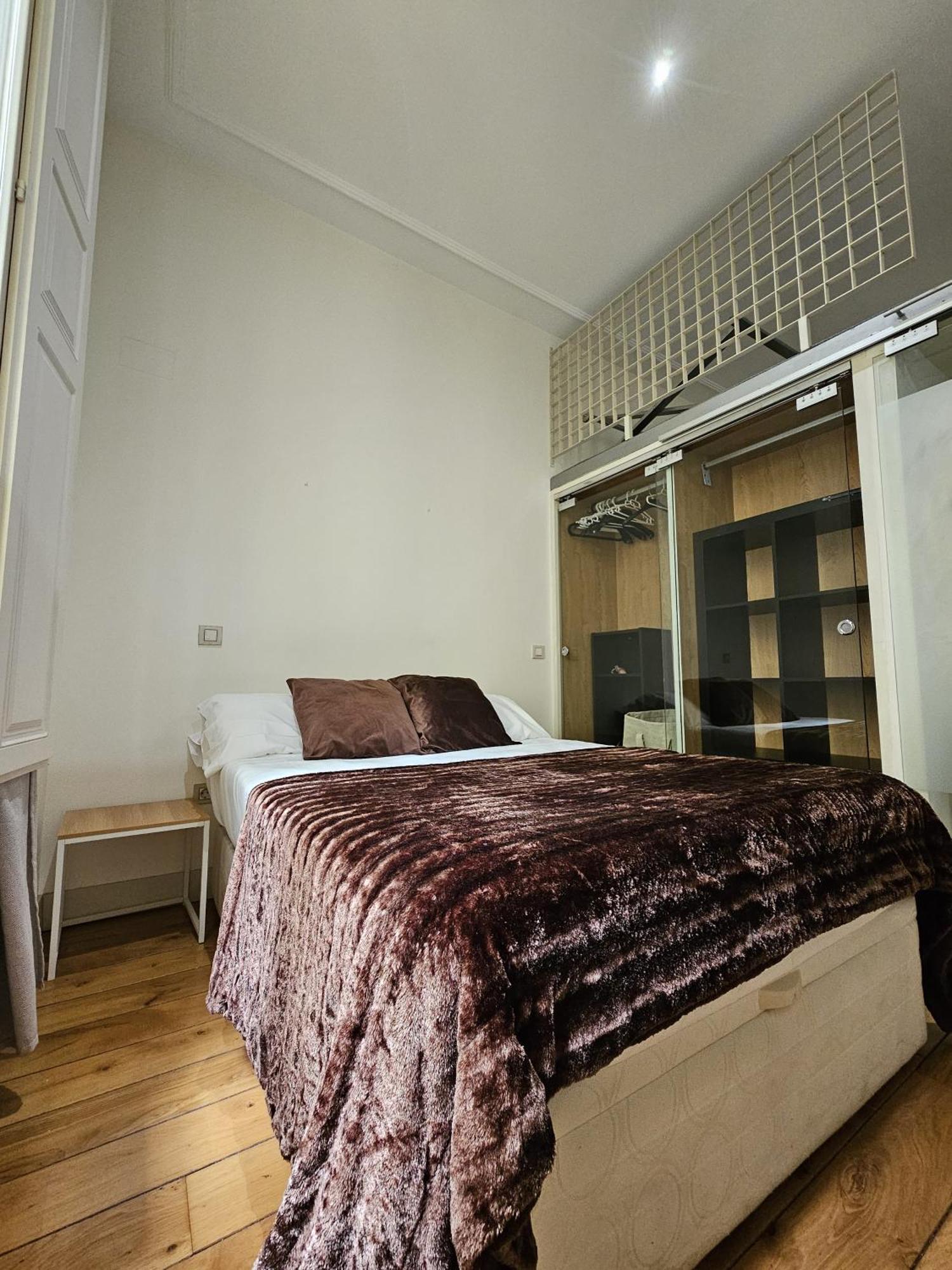 Hostal Arenal Мадрид Екстериор снимка